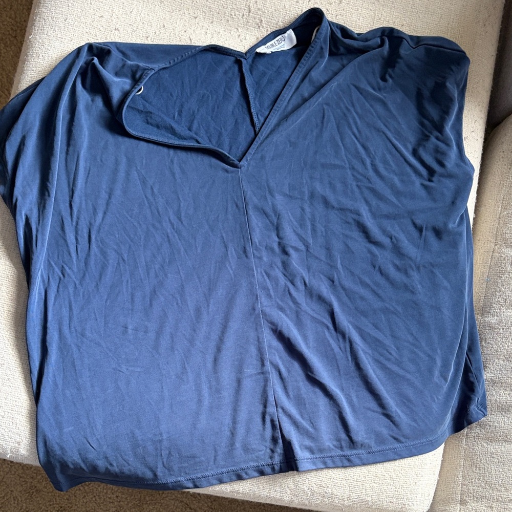Double Zero Navy Short Sleeve V-Neck Tee